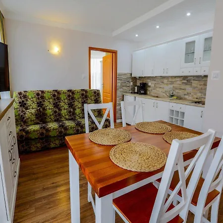 Apartment Exquisite In With Balcony *