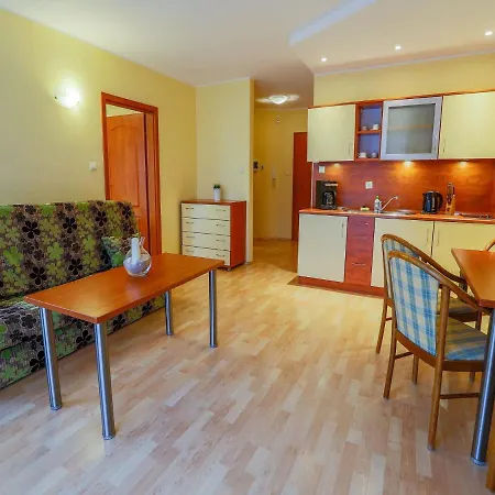 Exquisite In With Balcony Apartment
